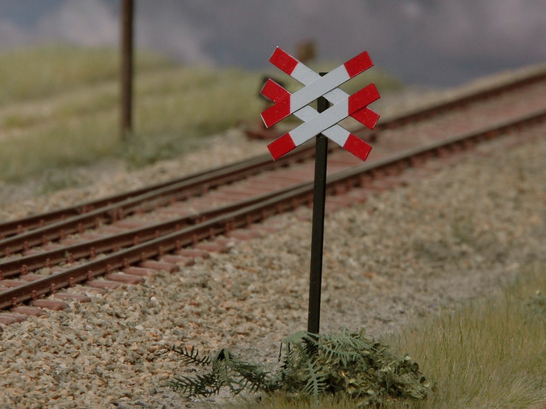 Warnkreuz für mehrgleisige, unbeschrankte Bahnübergänge (VE 2 Stück)